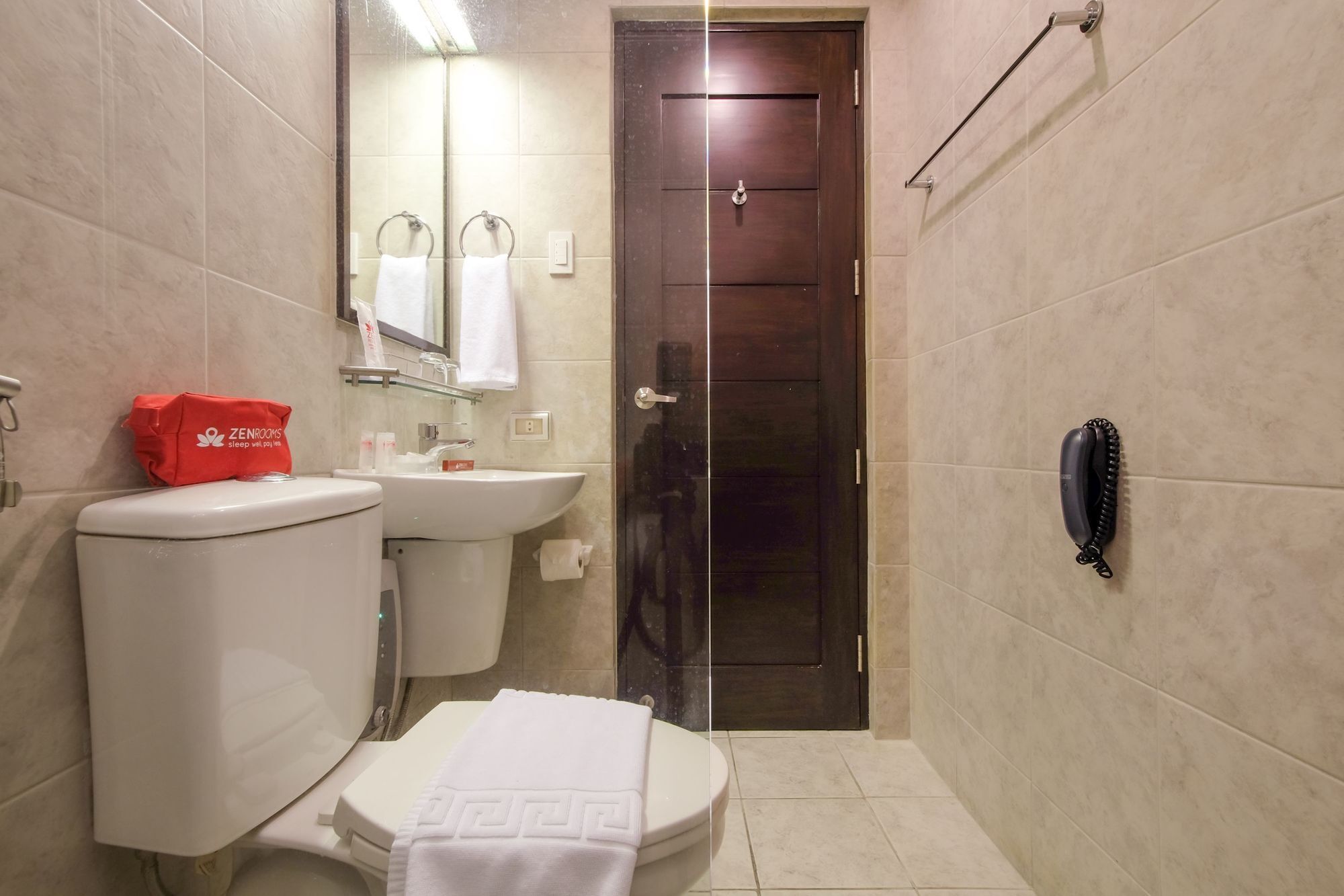 Zen Rooms Durban Poblacion Makati Makati City ภายนอก รูปภาพ
